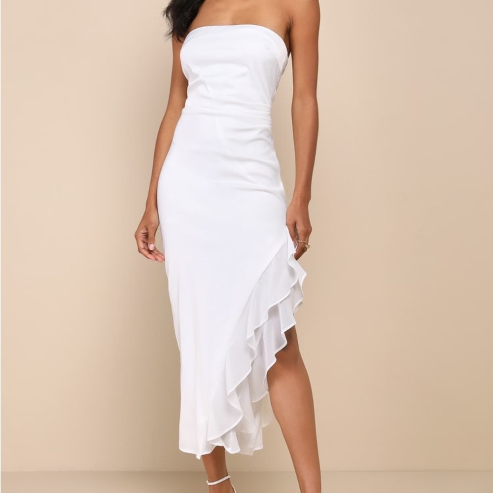 🔥Lulu’s White Satin Ruffled Strapless Midi Dress